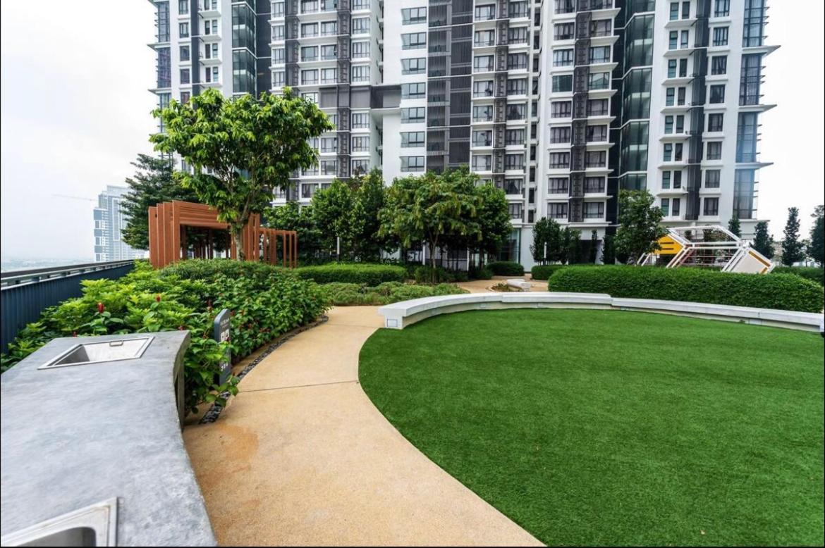 Duplex 3r2b Eclipse Apartment *